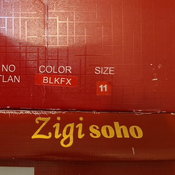 Boots - Picture 6 of 6